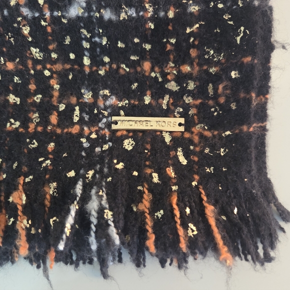 Michael Kors Lux Gold Fleck Wrap/Scarf - Picture 4 of 7
